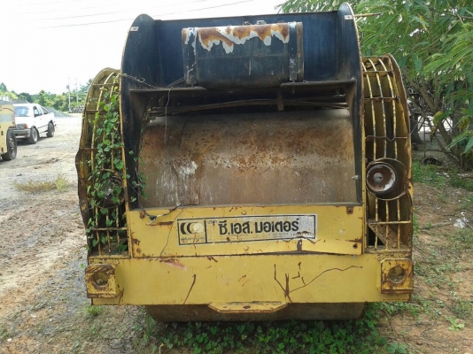 ขายรถบด มี 2 คัน ล้อเหล็กและล้อยาง คันละ 180,000 บาท สภาพใช้งานได้ มีเอกสารครบทั้งสองคัน ราคาต่อรองได้ครับ