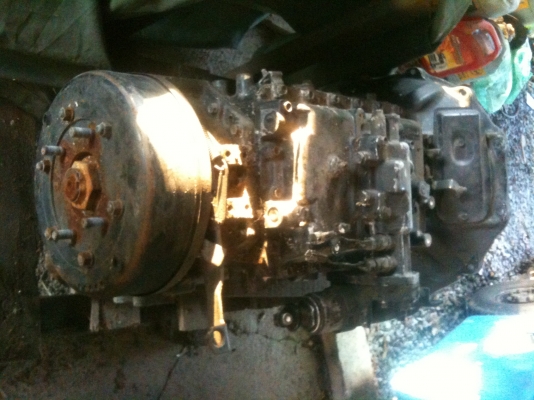 ขายเกียร์ Hino EM100 เกียร์นอกไม่เคยใช้งานในไทย ขายเกียร์ Hino EM100 เกียร์นอกไม่เคยใช้งานในไทย