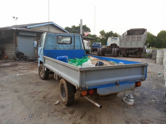 ขายรถสี่ล้อ Isuzu เครื่อง 90 ทะเบียนไม่ติดเวลา.พร้อมโอน ขายรถสี่ล้อ Isuzu เครื่อง 90 ทะเบียนไม่ติดเวลา.พร้อมโอน