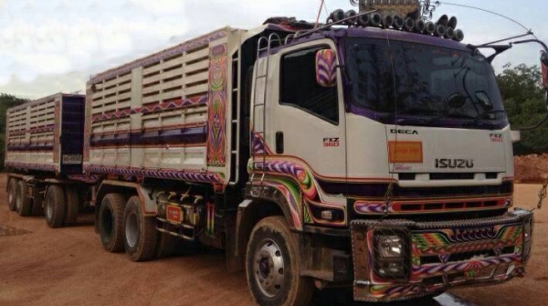 ขายพ่วง 360 แรงม้า ปี54 กระบะเหล็ก