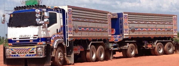 ขายพ่วง 360 แรงม้า ปี54 กระบะมีเนียม