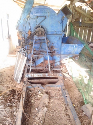 ขายเครื่องนวดข้าว5ฟุตสเปเชี่ยนใช้กันรถไถขายเฉพาะตู้พร้อมยอยปั่น16000บาท