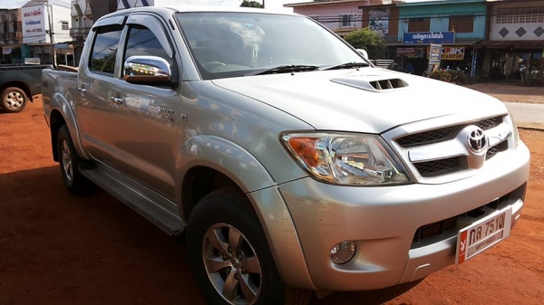 **395,000 บ.ต่อรอง**ขายสวยๆบางๆเดิมๆ TOYOTA HILUX VIGO 3.0E PRERUNNER (ABS) โฉม4ประตู ตัวสูง เกียร์ธรรมดา ปี50/07 เครื่องเดิมเกียร์เดิม ไมล์2xx,xxx กม. เครื่องดี แห้งๆ ไม่มีเยิ้ม แรงดี เกียร์ไม่มีหอน ช่วงล่างหนึบ คัสซีสวยเดิมโรงงาน กระบะสวยมีพื้นปูกระบะ ห