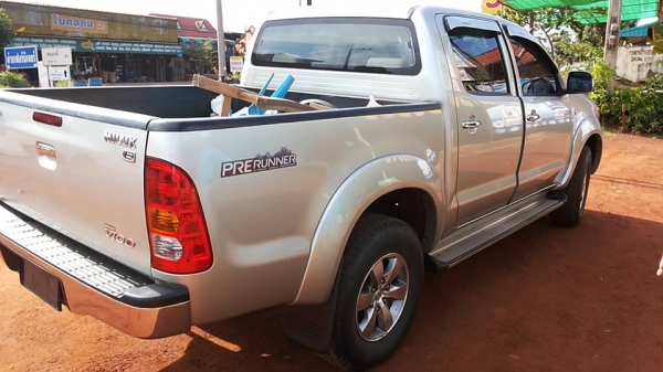 **395,000 บ.ต่อรอง**ขายสวยๆบางๆเดิมๆ TOYOTA HILUX VIGO 3.0E PRERUNNER (ABS) โฉม4ประตู ตัวสูง เกียร์ธรรมดา ปี50/07 เครื่องเดิมเกียร์เดิม ไมล์2xx,xxx กม. เครื่องดี แห้งๆ ไม่มีเยิ้ม แรงดี เกียร์ไม่มีหอน ช่วงล่างหนึบ คัสซีสวยเดิมโรงงาน กระบะสวยมีพื้นปูกระบะ ห