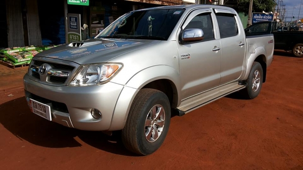 **395,000 บ.ต่อรอง**ขายสวยๆบางๆเดิมๆ TOYOTA HILUX VIGO 3.0E PRERUNNER (ABS) โฉม4ประตู ตัวสูง เกียร์ธรรมดา ปี50/07 เครื่องเดิมเกียร์เดิม ไมล์2xx,xxx กม. เครื่องดี แห้งๆ ไม่มีเยิ้ม แรงดี เกียร์ไม่มีหอน ช่วงล่างหนึบ คัสซีสวยเดิมโรงงาน กระบะสวยมีพื้นปูกระบะ ห