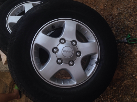 ขายแม็กขอบ15ดีเเม็กพร้อมยาง ขายแม็กขอบ15ดีเเม็กพร้อมยาง