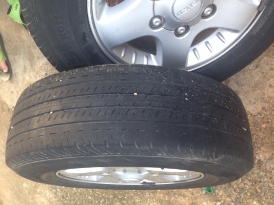 ขายแม็กขอบ15ดีเเม็กพร้อมยาง ขายแม็กขอบ15ดีเเม็กพร้อมยาง