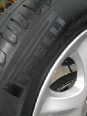 แม๊ก BENZ พร้อมยาง 205/55R16 PIRELLI  ปี2013  71/2X16  ชุด 4 ล้อ TEL.081-427-3941