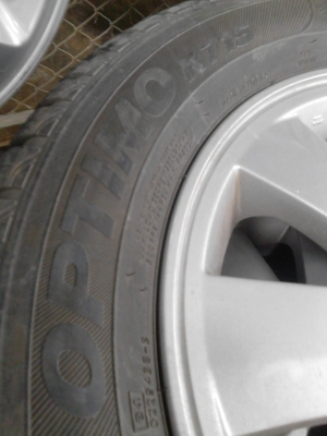 195/60R15 HANKOOK OPTIMO K715 ปี2012 ( 2512 ) สภาพใหม่ๆ ดอกยางหนา ขายยาง ชุด 4 เส้น  TEL.081-427-3941