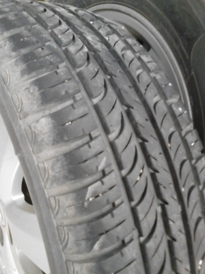 195/60R15 HANKOOK OPTIMO K715 ปี2012 ( 2512 ) สภาพใหม่ๆ ดอกยางหนา ขายยาง ชุด 4 เส้น  TEL.081-427-3941