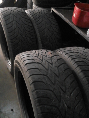 265/60R18 AURORA RADIAL RH08 ปี 2012 ชุด 4 เส้น TEL.081-427-3941 265/60R18 AURORA RADIAL RH08 ปี 2012 ชุด 4 เส้น TEL.081-427-3941