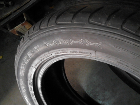 235/55R17 DUNLOP SPSPORT MAXX สวยๆดอกยางหนา ชุด 4 เส้น ปี2012 TEL.081-427-3941