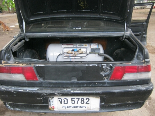 ขายเปอร์โย405เครื่องโตโยต้า4A20วาวเกียร์ออโต ติดแกส20000ขับได้