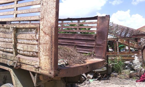 ขายกระบะรถสิบล้อ