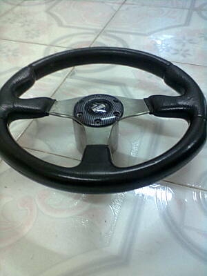 พวงมาลัยรถยนต์ สวยๆ สภาพดี