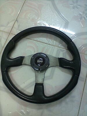 พวงมาลัยรถยนต์ สวยๆ สภาพดี