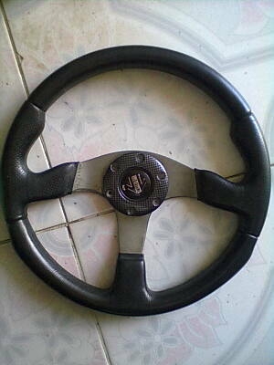 พวงมาลัยรถยนต์ สวยๆ สภาพดี