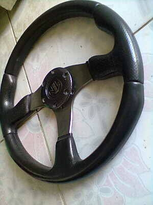 พวงมาลัยรถยนต์ สวยๆ สภาพดี