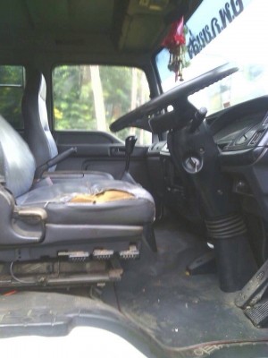 10ล้อเพลาเดียว175แรงFVM12MY วางหัวเก๋งเดก้า...รถสวยมาก  เล่มพร้อม คัสซีสวย เครื่องสวย...