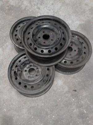 กะทะ 5 รู ขอบ 15 ชุด 4 ใบ TEL.081-427-3941