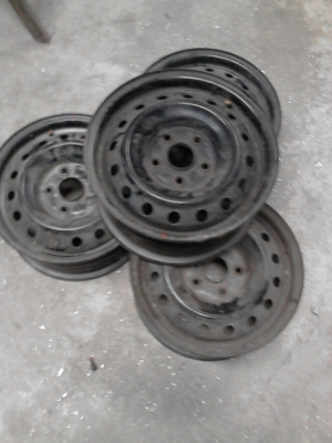 กะทะ 5 รู ขอบ 15 ชุด 4 ใบ TEL.081-427-3941