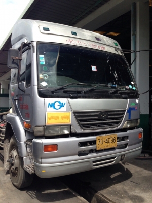 ขายรถบรรทุก 10 ล้อหัวลาก NISSAN UD 454 320 แรงม้าปี 2547 ราคา 990000