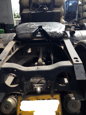 ขายรถบรรทุก 10 ล้อหัวลาก NISSAN UD 454 320 แรงม้าปี 2547 ราคา 990000
