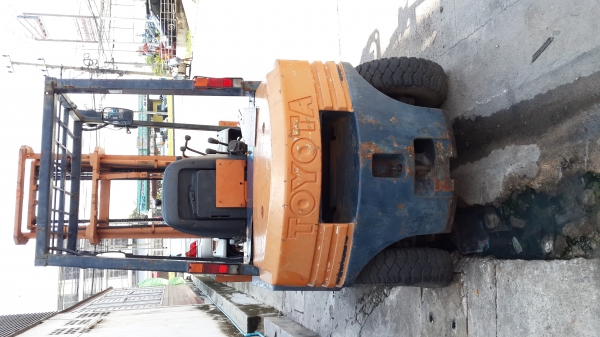 โฟคลิฟท์ toyota 5fd25