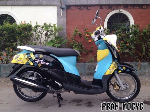 ขาย yamaha fino สีดำเหลืองฟ้า รถปีนี้ ใช้งานมา5เดือนเท่านั้น