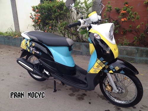 ขาย yamaha fino สีดำเหลืองฟ้า รถปีนี้ ใช้งานมา5เดือนเท่านั้น