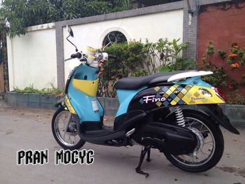 ขาย yamaha fino สีดำเหลืองฟ้า รถปีนี้ ใช้งานมา5เดือนเท่านั้น