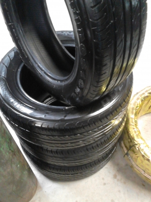 215/60R16 Firestone TZ700 ชุด 4 เส้น สวยๆ สภาพใหม่ๆน่าใช้ ดอกยางหนาเสมอ ปี2012 ( 4412 ) ชุด 4 เส้น  TEL.081-427-3941
