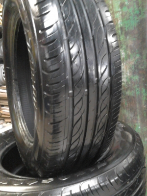 215/60R16 Firestone TZ700 ชุด 4 เส้น สวยๆ สภาพใหม่ๆน่าใช้ ดอกยางหนาเสมอ ปี2012 ( 4412 ) ชุด 4 เส้น  TEL.081-427-3941