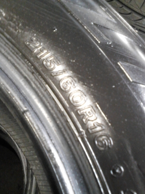 215/60R16 Firestone TZ700 ชุด 4 เส้น สวยๆ สภาพใหม่ๆน่าใช้ ดอกยางหนาเสมอ ปี2012 ( 4412 ) ชุด 4 เส้น  TEL.081-427-3941