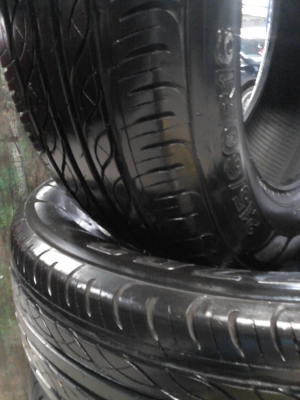 215/60R16 Firestone TZ700 ชุด 4 เส้น สวยๆ สภาพใหม่ๆน่าใช้ ดอกยางหนาเสมอ ปี2012 ( 4412 ) ชุด 4 เส้น  TEL.081-427-3941