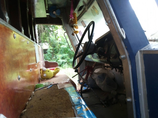 รถบรรทุก 10 ล้อใหญ่ ISUZU หน้ายาวดั๊มพ์ได้ ปี 2555 ราคา 270,000 บ.