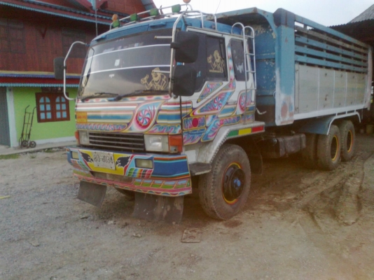 ขายสิบล้อดั้มมิตซู