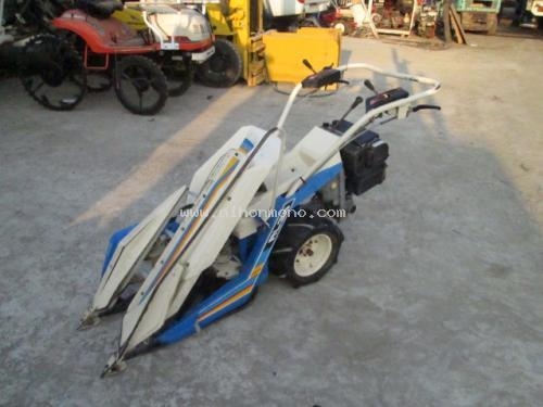 รถเกี่ยวข้าวเดินตาม !!!    ISEKI     SL35 รหัสสินค้า : 14001681   หรือเพิ่มเติมไดที่ www.nihonmono.com