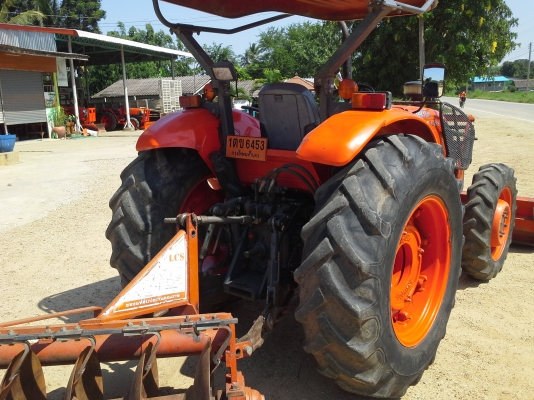 ขาย แทรกเตอร์ KUBOTA  M7040  ถูกๆ สวยๆ