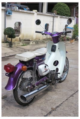 Honda C70 สภาพสวย มีทะเบียน เล่มส้มเก่าของกรมตำรวจ (ราคา 13,000บาท)