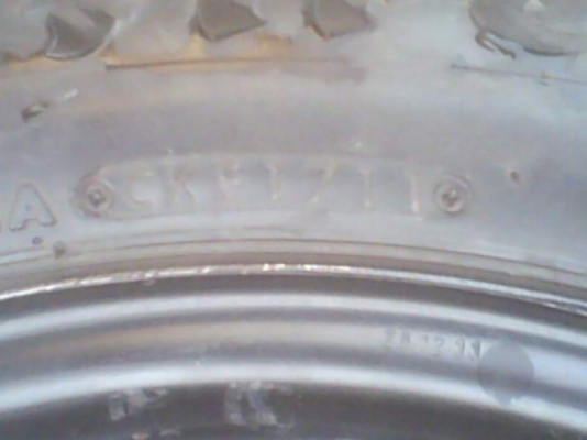 ขายล้อพร้อมยาง 185 60 15 ชุด 2000 บาท