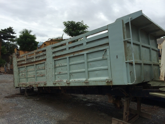 กระบะดั้มSMMของสามมิตรยาว5.5ม. มีครบชุดเพิ่งยกลง คัสซีกว้างประมาณ85ซม.