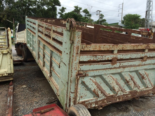 กระบะดั้มSMMของสามมิตรยาว5.5ม. มีครบชุดเพิ่งยกลง คัสซีกว้างประมาณ85ซม.