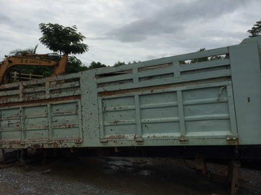 กระบะดั้มSMMของสามมิตรยาว5.5ม. มีครบชุดเพิ่งยกลง คัสซีกว้างประมาณ85ซม.