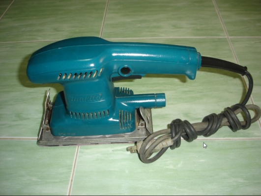 ขายเครื่องขัดกระดาษทรายแบบสั่น มากีต้า รุ่น BO-3700