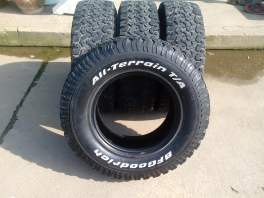 ขายยาง BF all 265/70/16 สวยๆเลยครับ