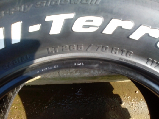 ขายยาง BF all 265/70/16 สวยๆเลยครับ