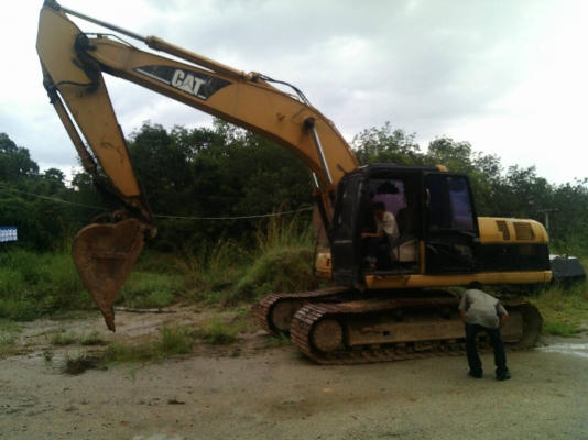 CAT320C ญี่ปุ่นแท้..14000ชม.ไฟครบ ช่วงล่างสวย เอวแน่น เครื่อง ปั้มแน่น..มีเอกสาร