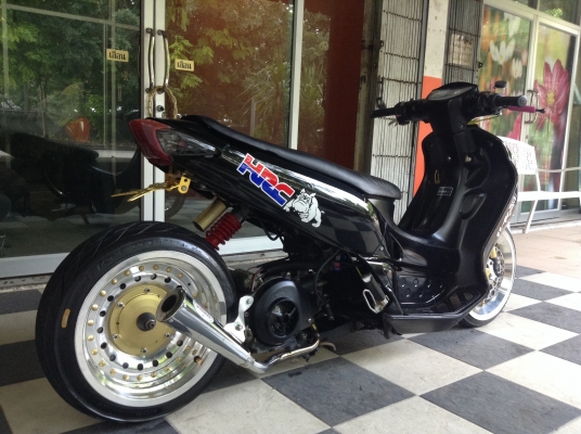 ใครที่สนใจจะซื้อและไม่คิดอะไรมากผมก็จะขายให้ครับ Yamaha Nuvoแต่งเทพๆ
