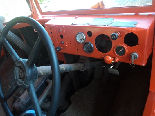 ขายรถจิ๊บขับเคลื่อน 2เพลา ยาง900ขอบ20 ขายรถจิ๊บขับเคลื่อน 2เพลา ยาง900ขอบ20